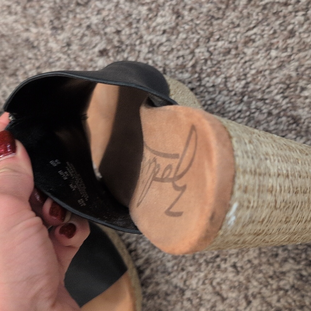 Zodiac 100% Leather Black Wedge Sandals - Picture 3 of 9